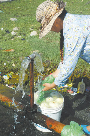 海南省莺歌海弱碱性水:一种罕见的天然苏打水